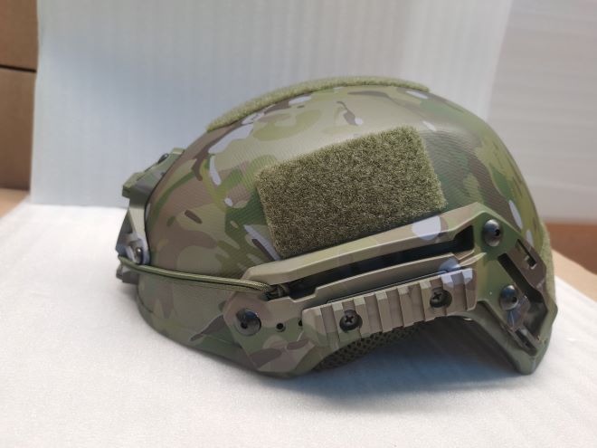 Topi keledar Taktikal